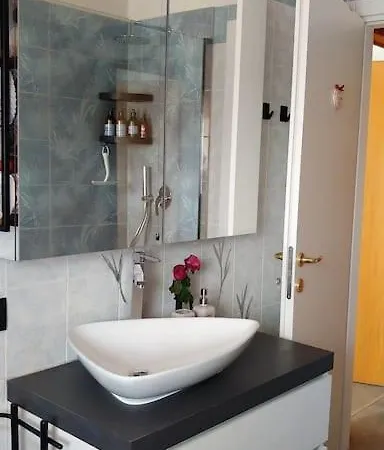 Apartment Art-apart Lt Con Giardino Privato